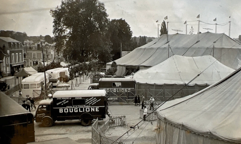 Cirque Bouglione photo gallery